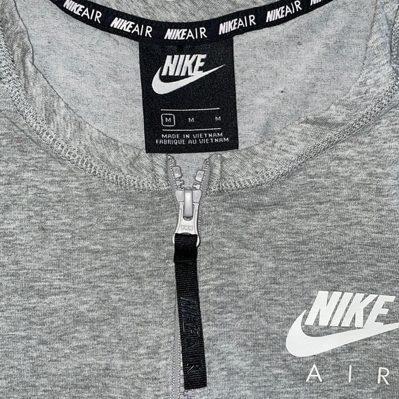 Nike Womens Air Crop Top Grey/White Size Medium - Picture 2 of 6